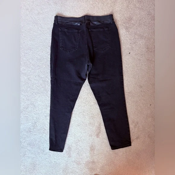 Abercrombie & Fitch Curve Love High Rise Skinny Black Jeans - Picture 5 of 6